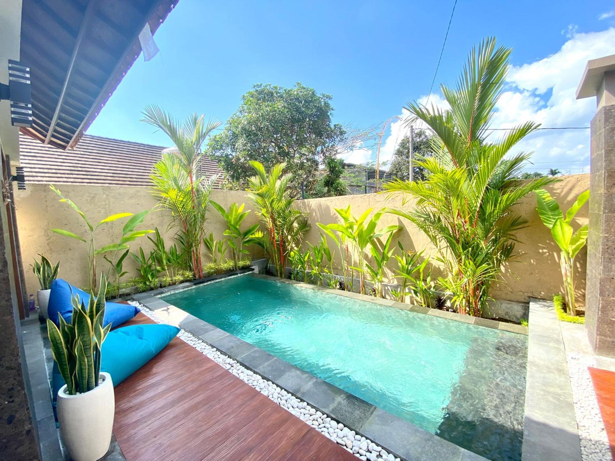 Artini Tegalantang-ubud *