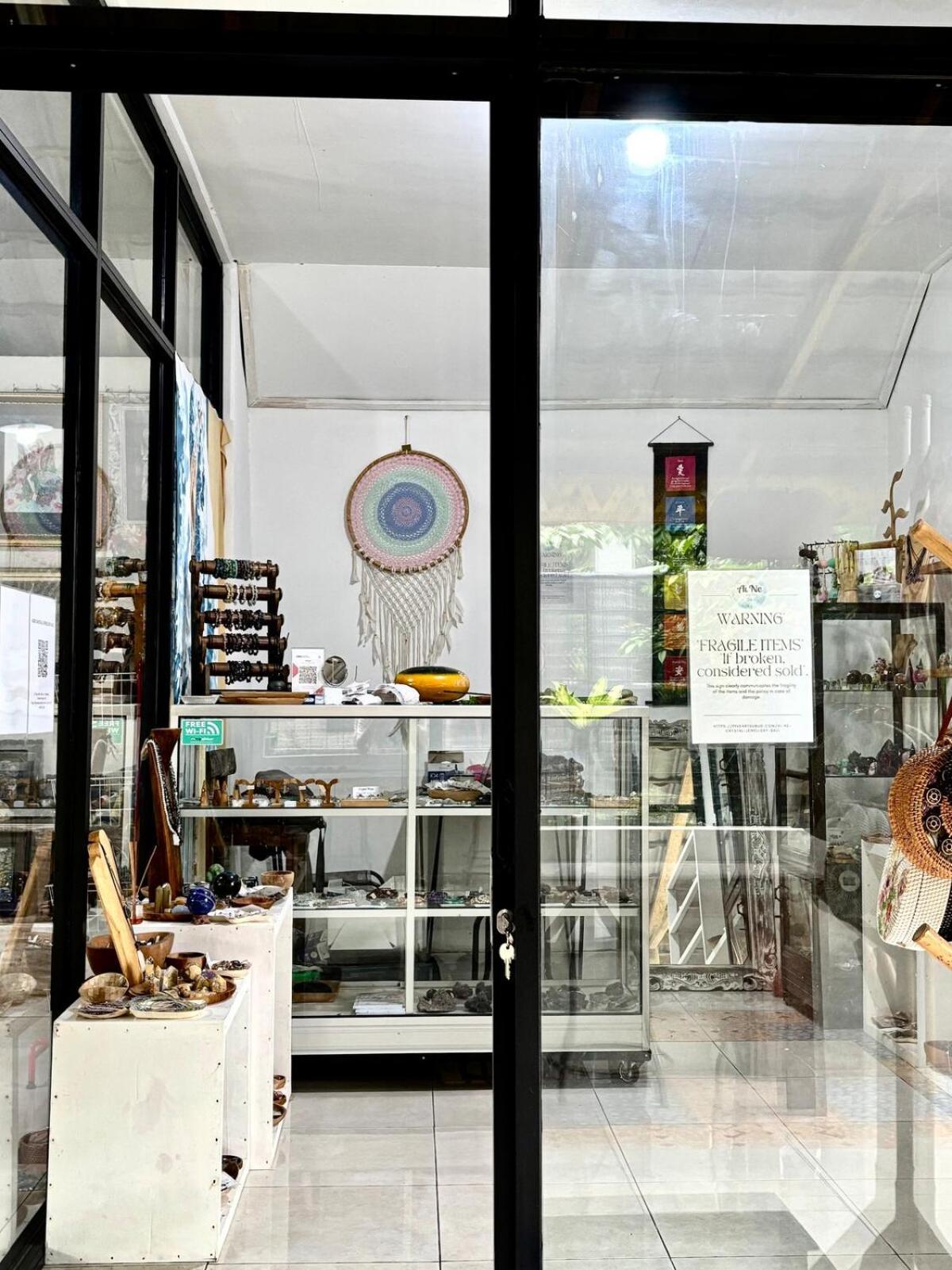 Homestay Umah Made Bali & Art Space