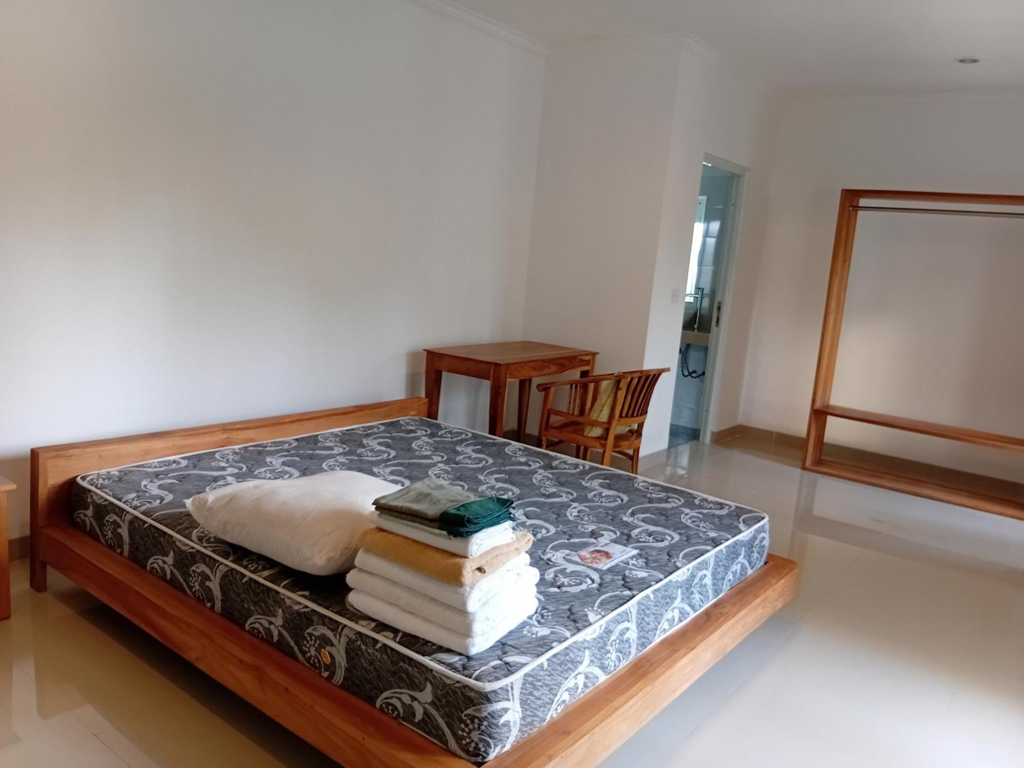 Villa Rumah Santi