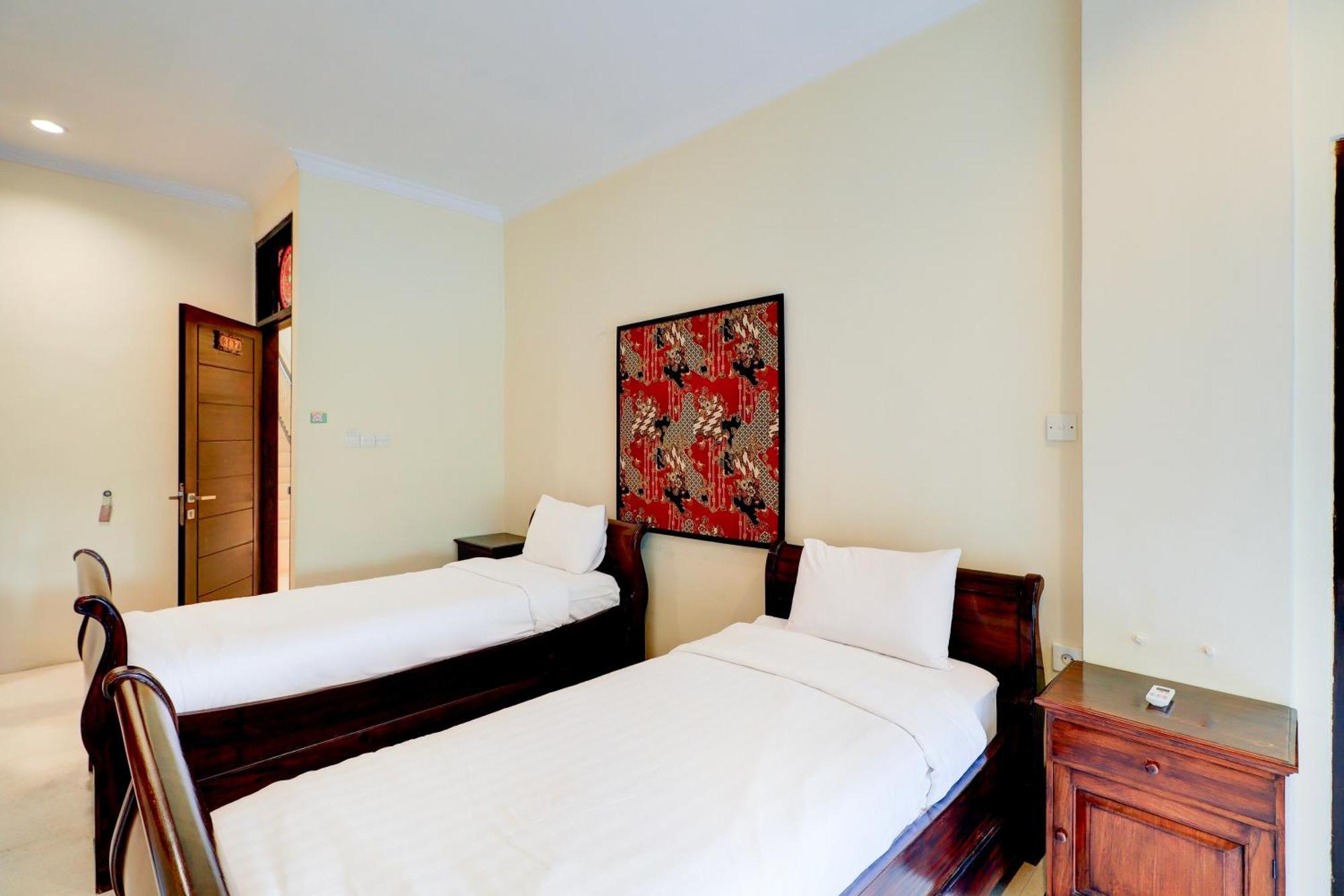 Dancenter Near Museum Topeng Hotel 3*