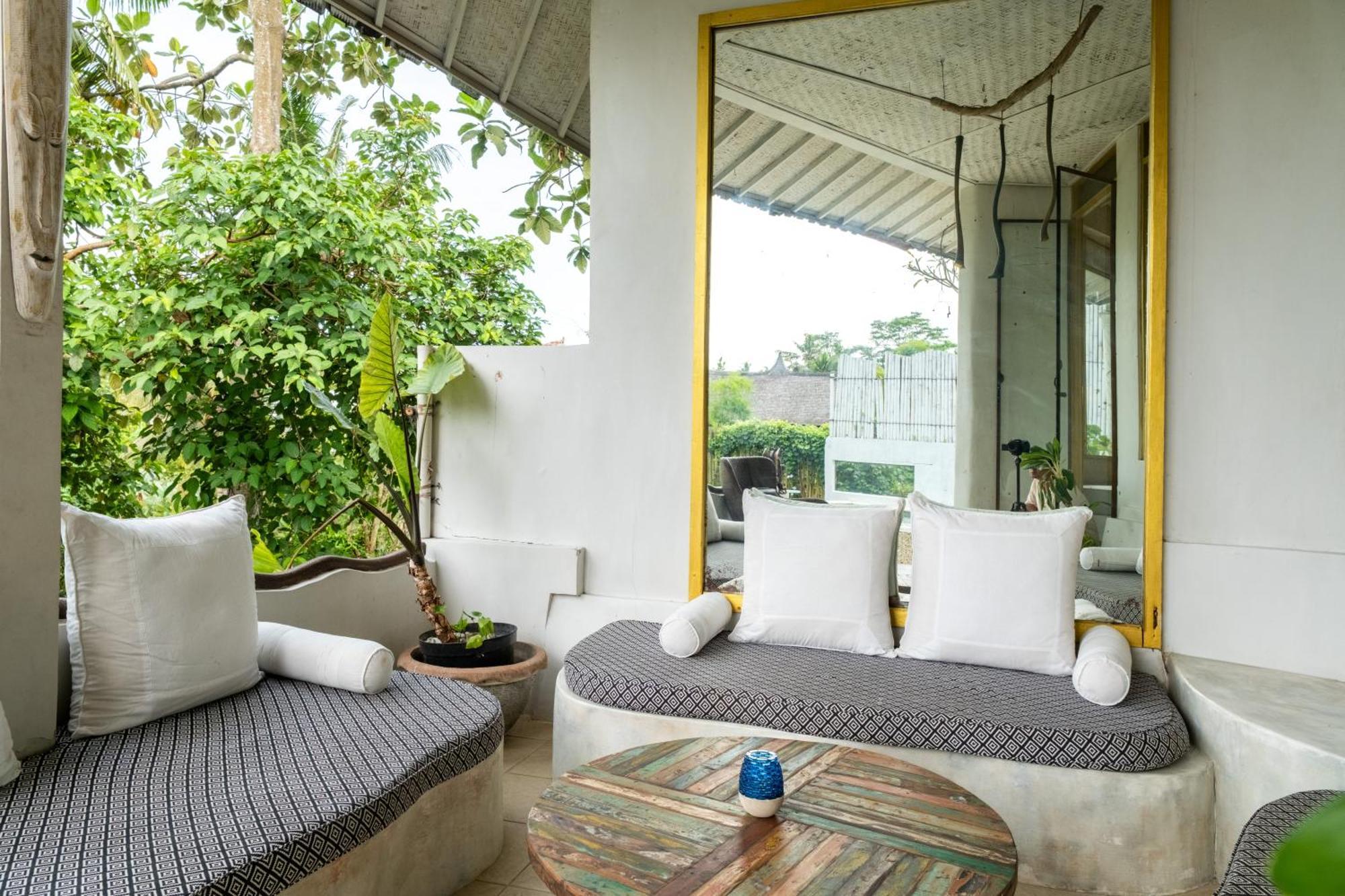 Artist - Luxury 3bdr Private Pool *