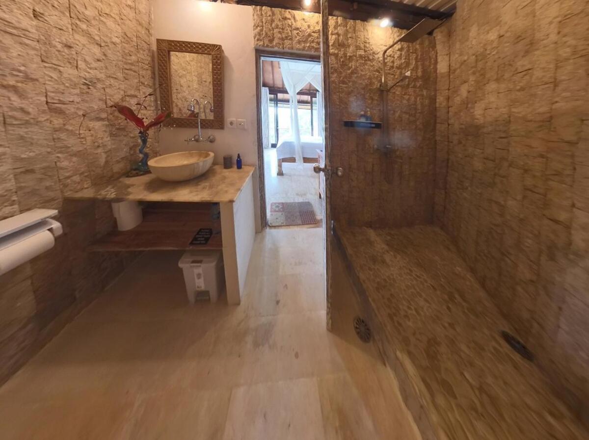 Villa River Song Bali Sayan 9 Br