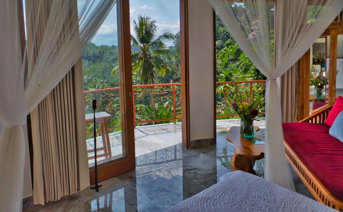 River Song Bali Sayan 9 Br *