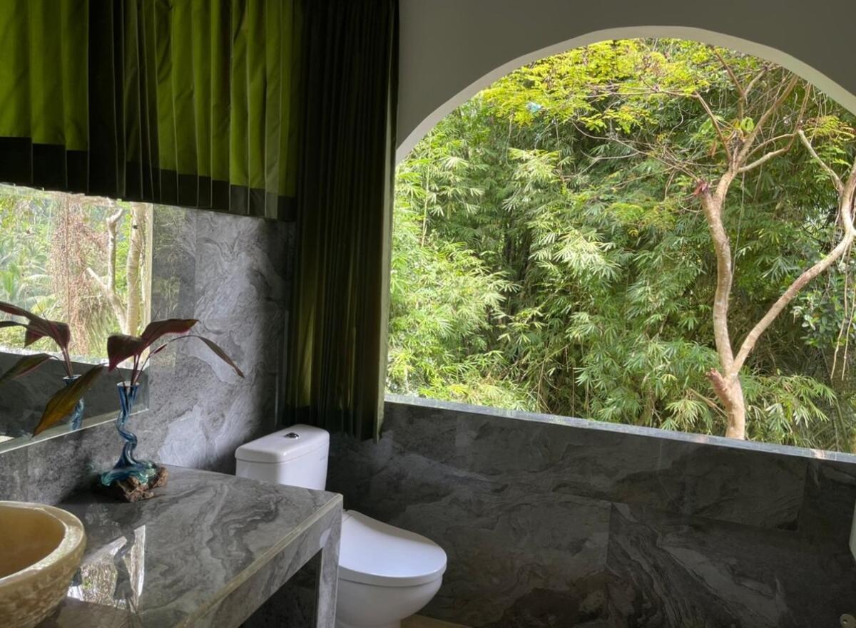 River Song Bali Sayan 9 Br Villa