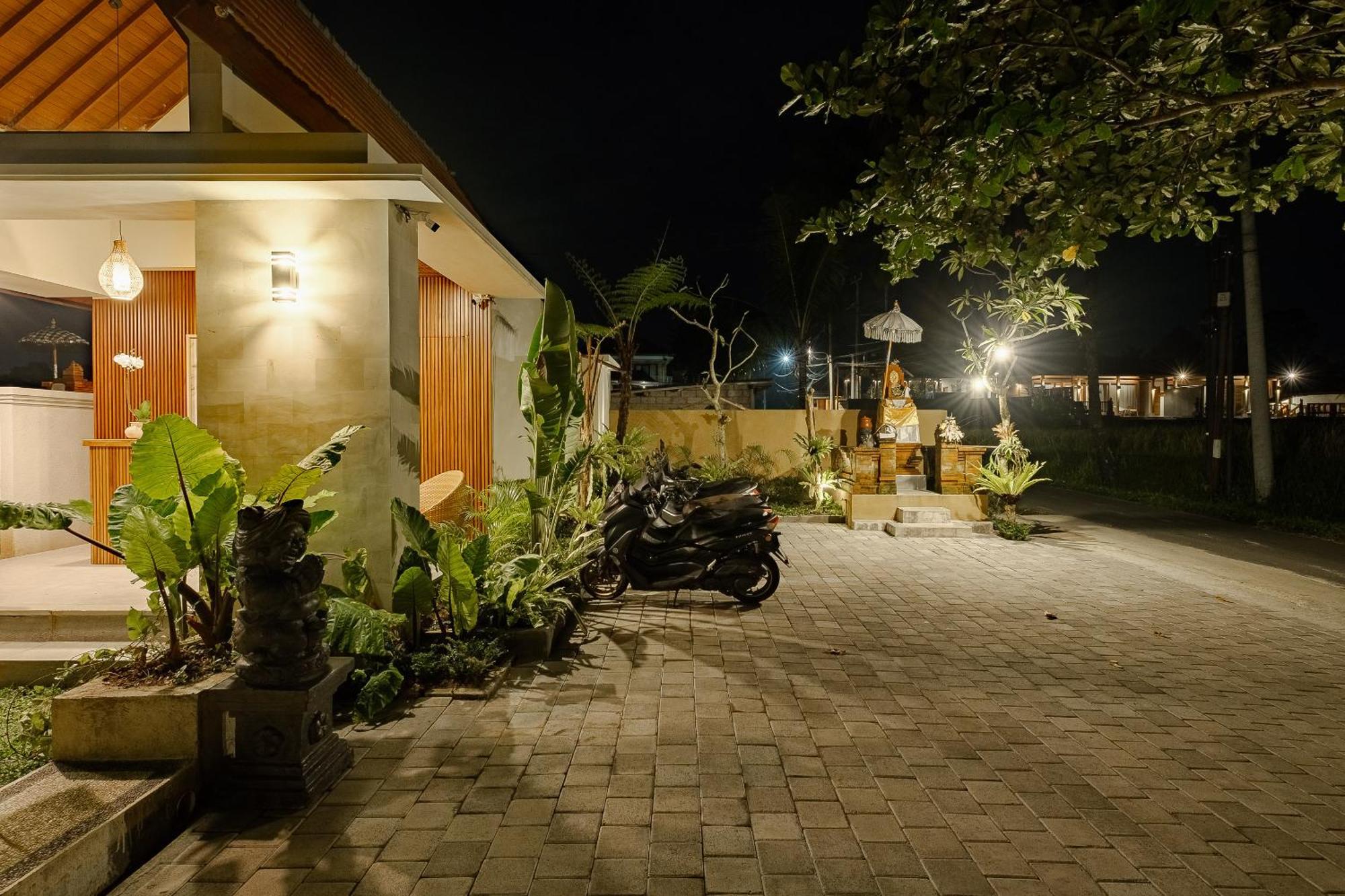 Pelana * Ubud (Bali)