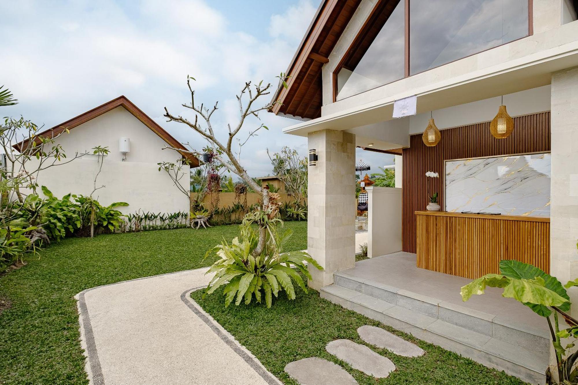 Pelana Villa