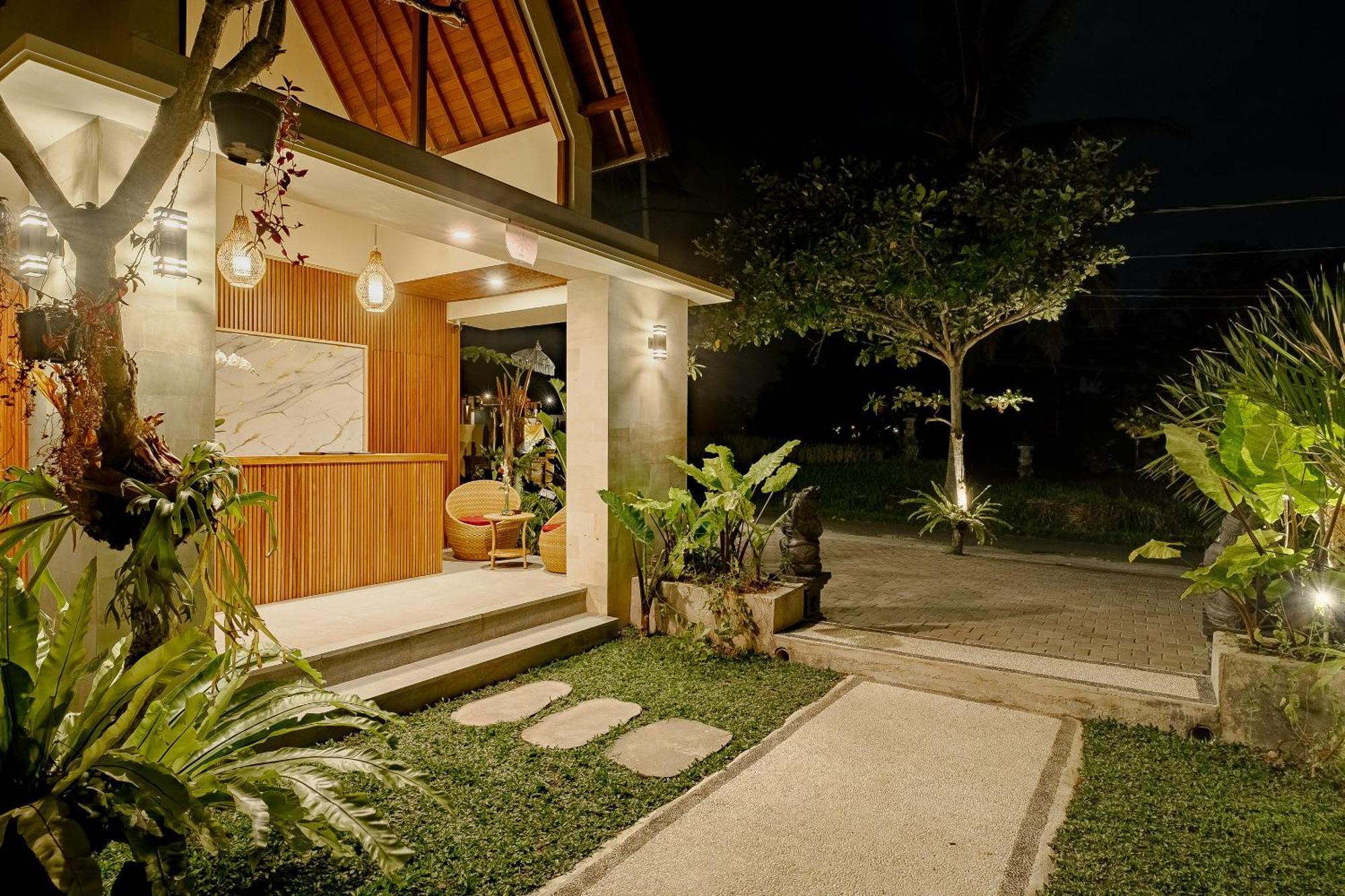 Pelana Villa *