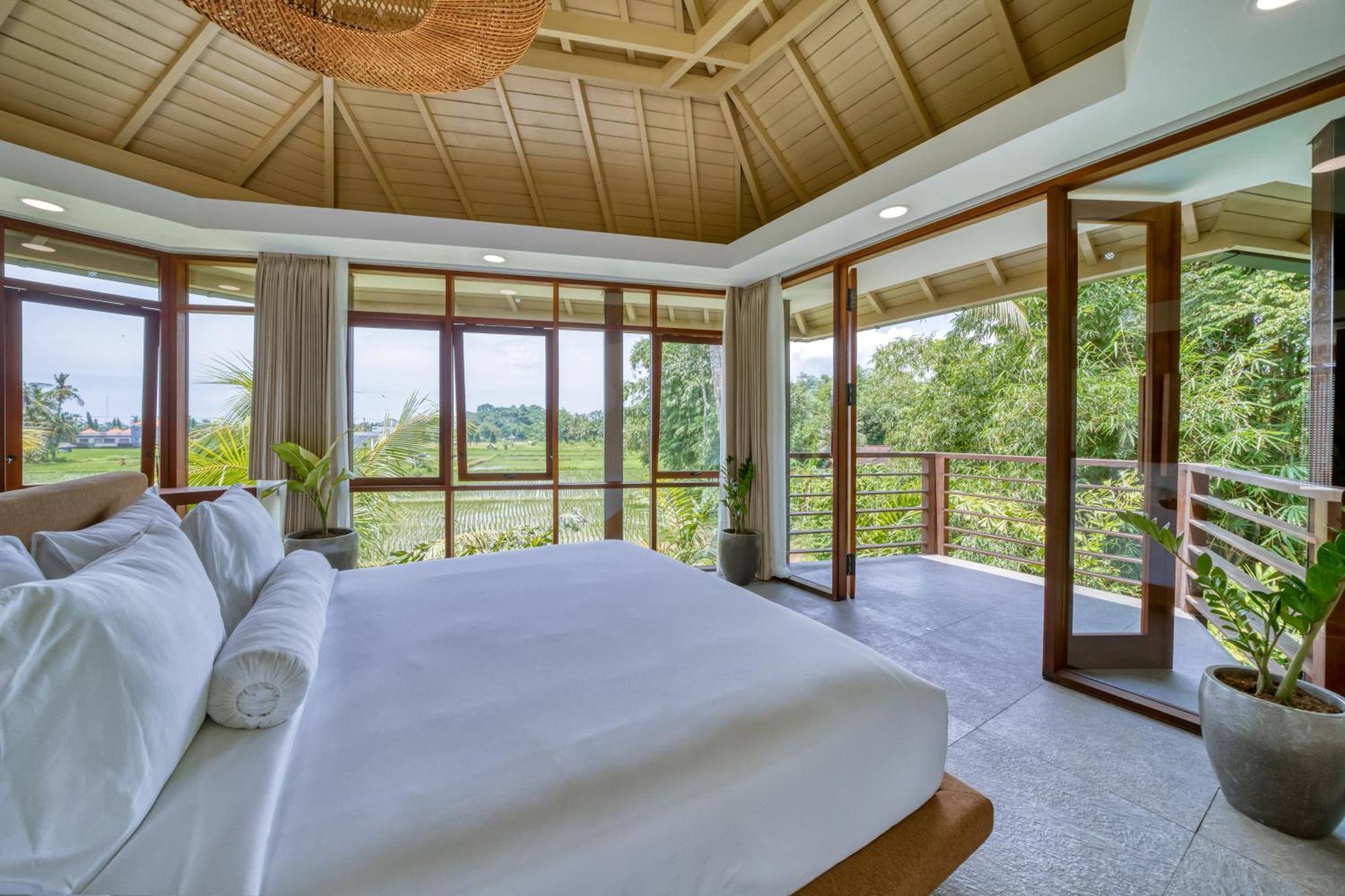 Jungle Flower Villa *