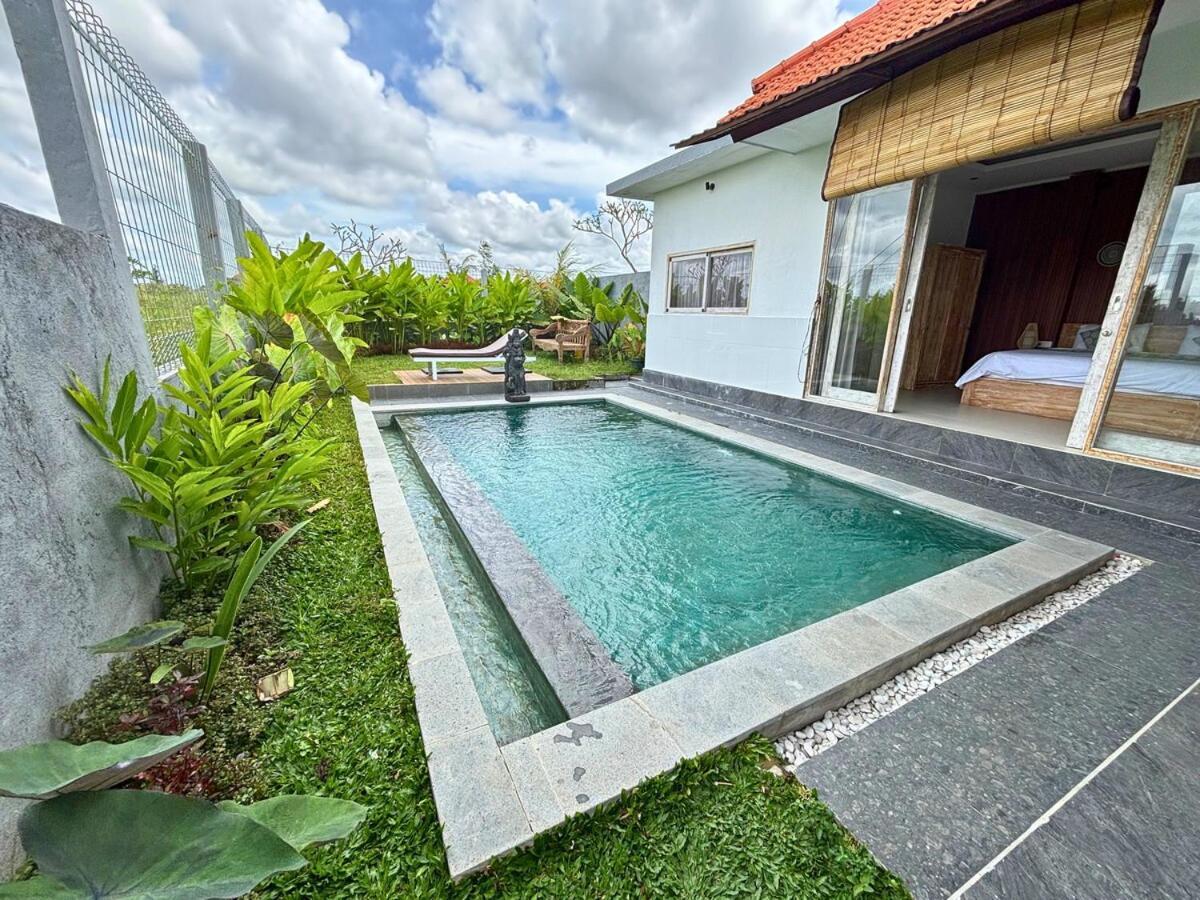 Hanoman - Serene 2br Rice Fields Hideaway Villa