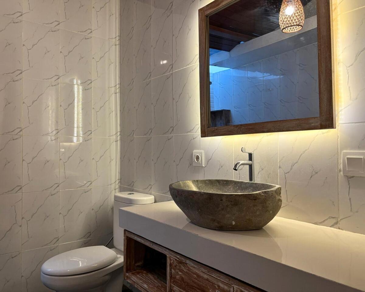 Villa Hanoman - Serene 2br Rice Fields Hideaway