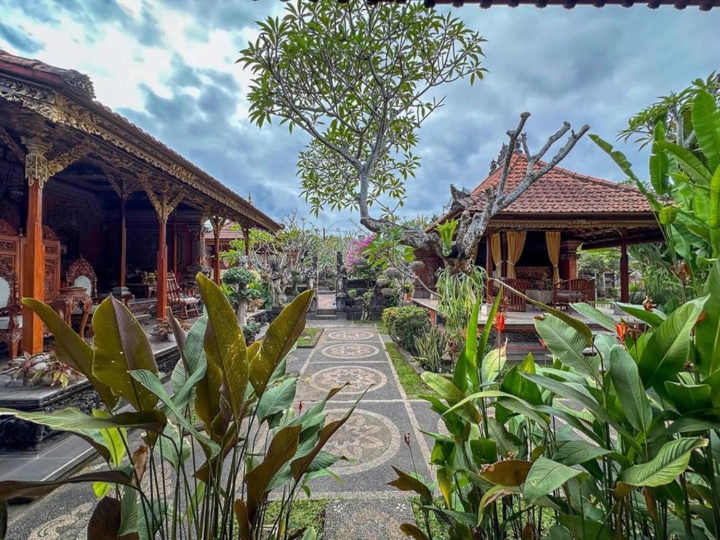 Kudesa Hotel