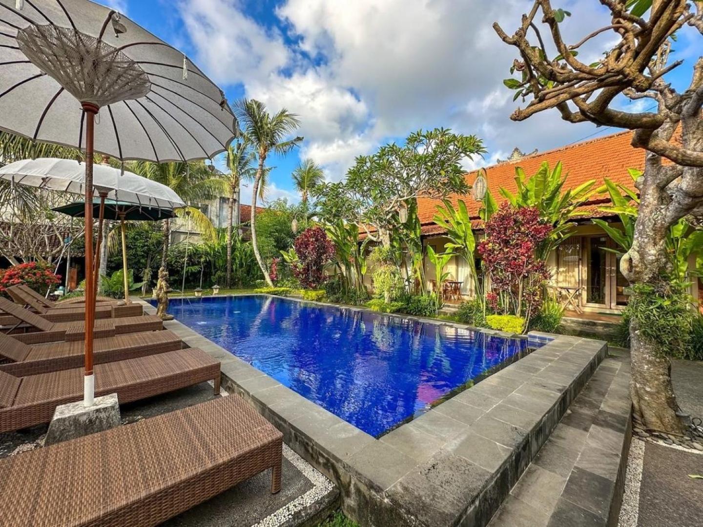 Kudesa Hotel 3*
