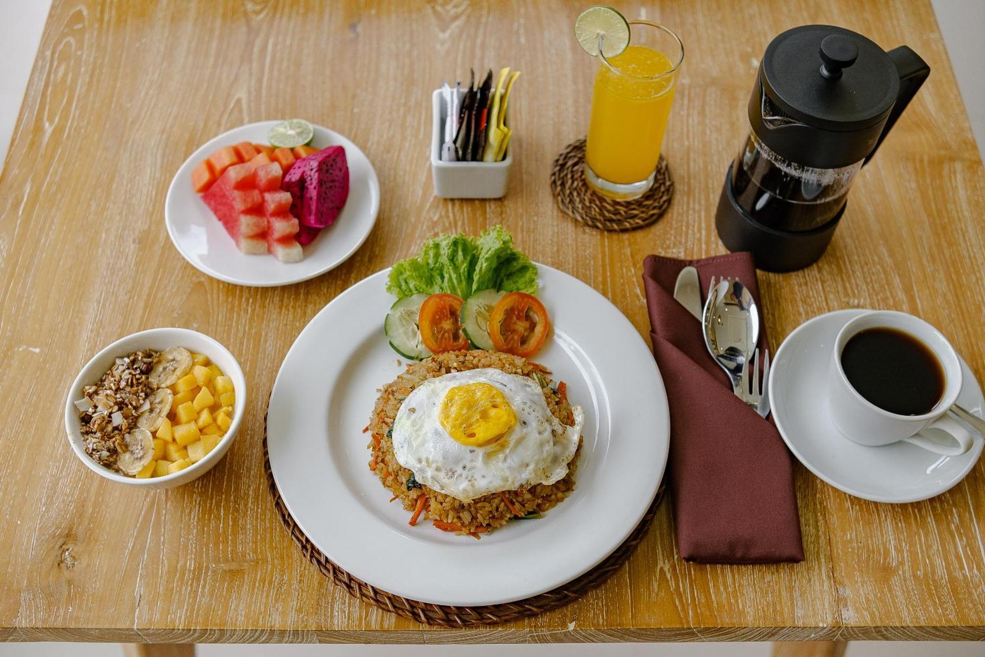 Puri Sedana *