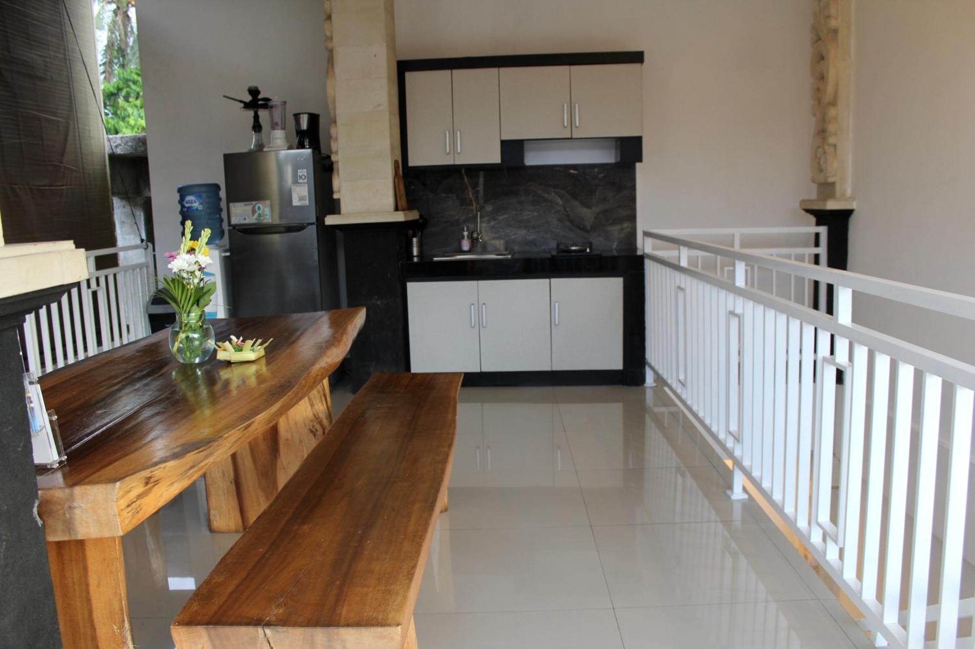 Guest house Hanaka Riverside *