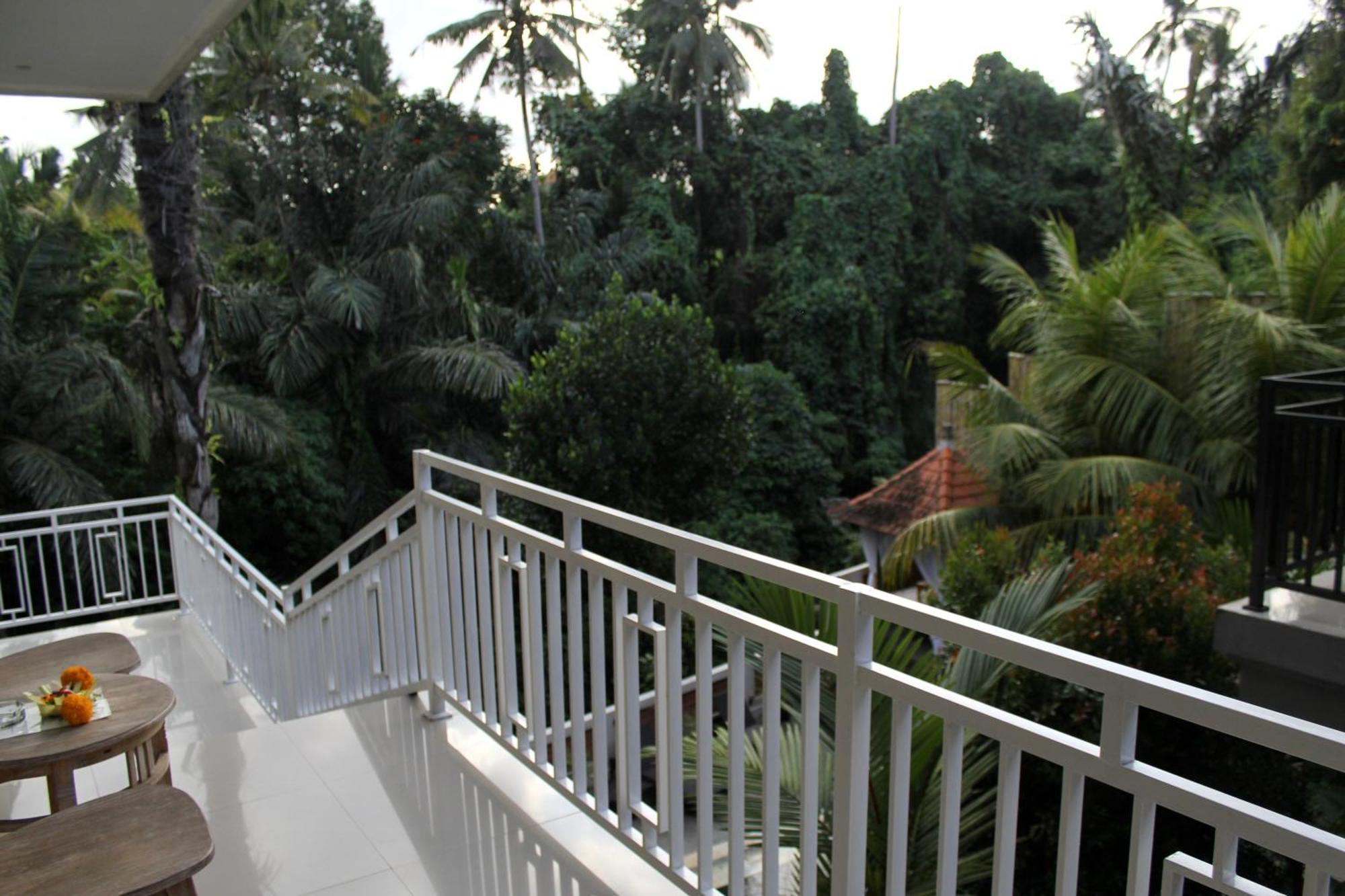 Hanaka Riverside Guest house Ubud (Bali)