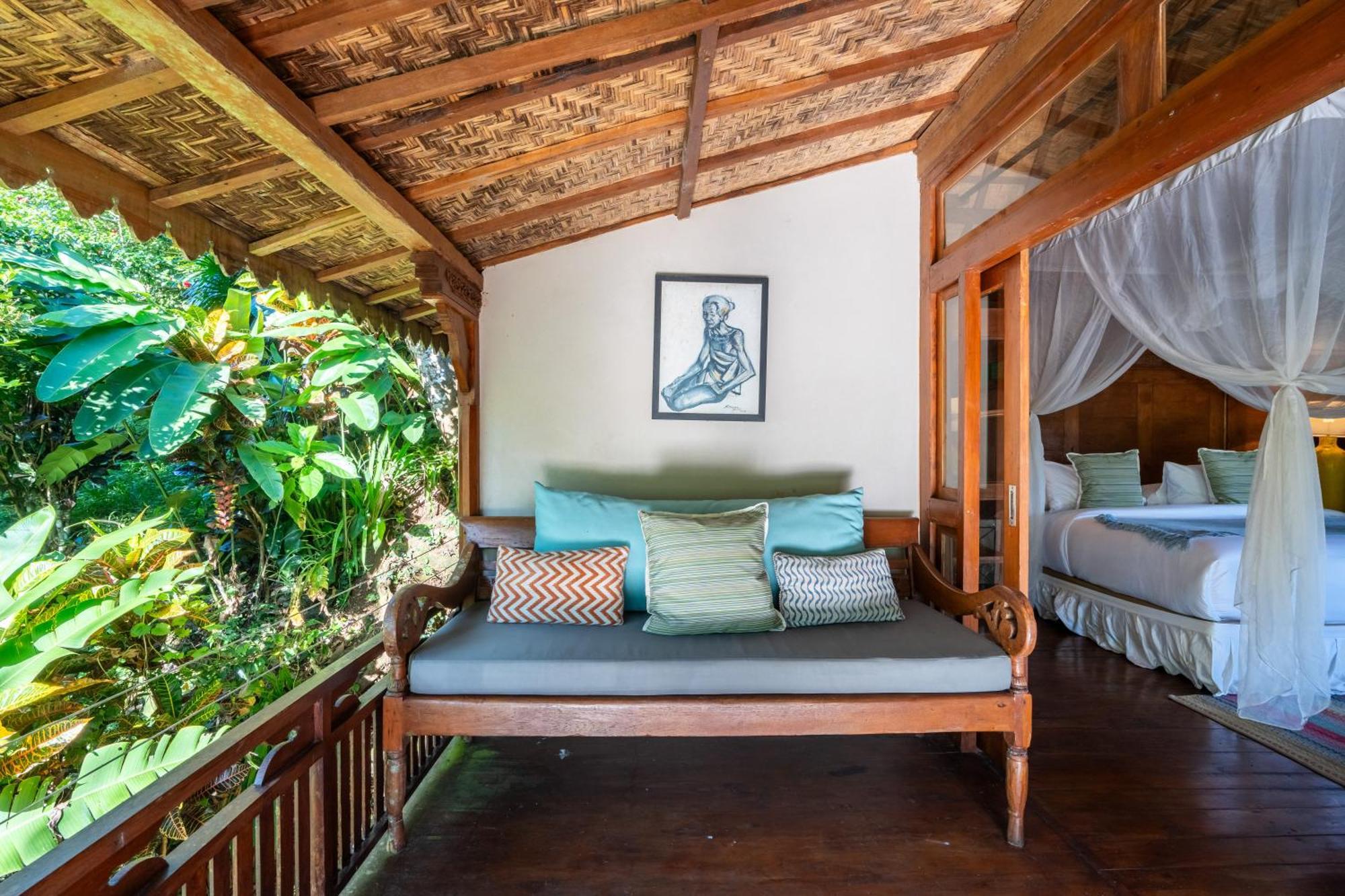 Sagitta Villa *