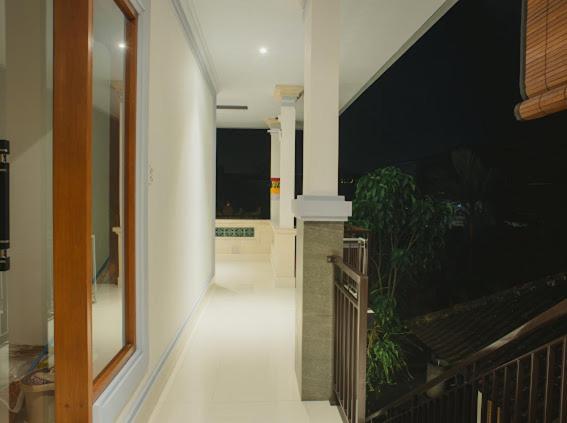 Pandu Guest house *