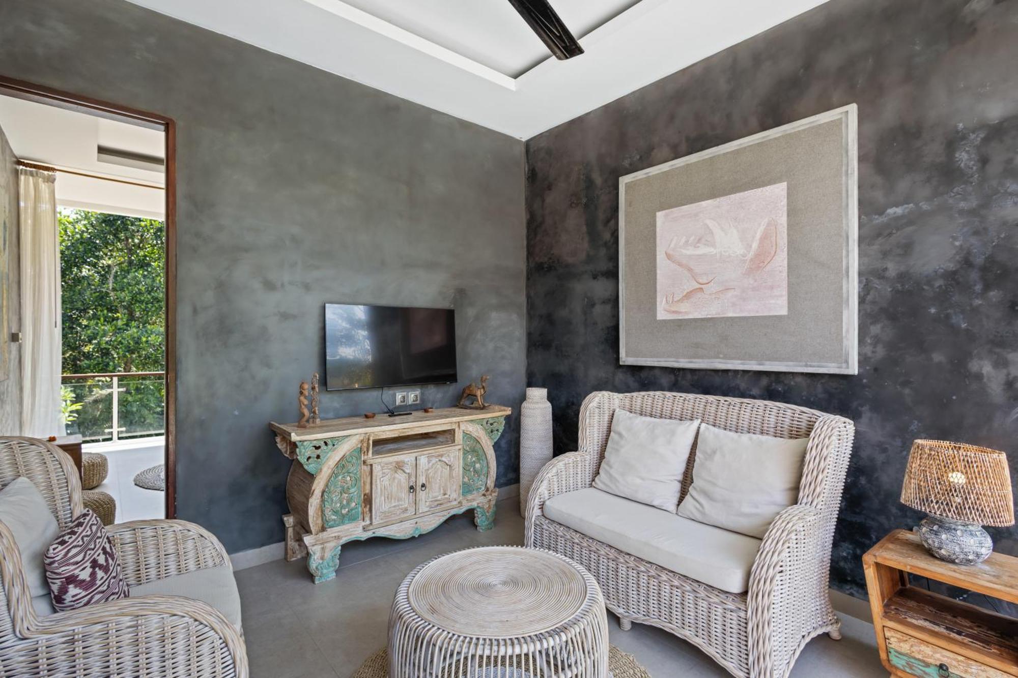 New 4 Bedroom Surrounded By Jungle And Ricefields Villa *