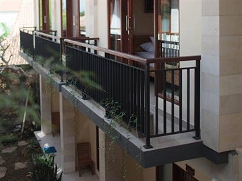 The Puspa Guest house 2*