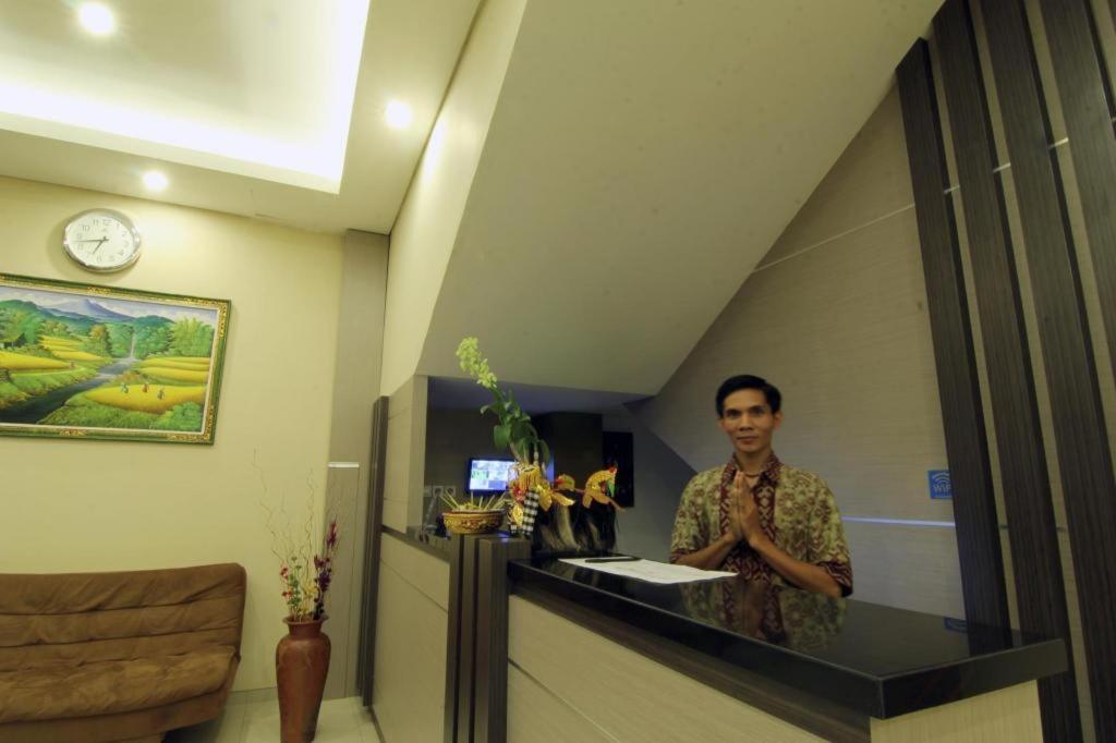 Hotel Mandari Singaraja 3*