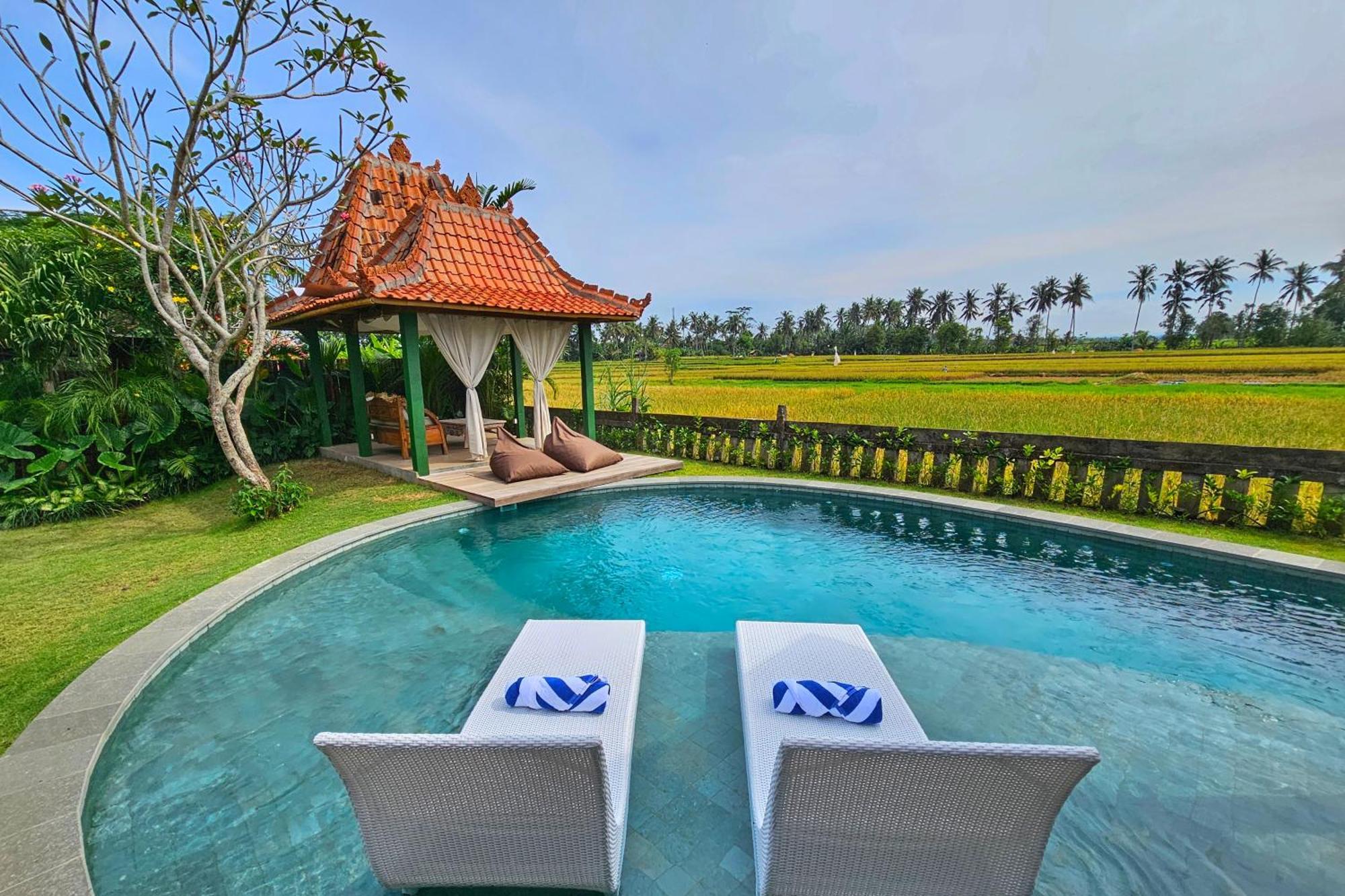 Diyara - 6000 Sq Ft Private - Stunning Rice Field View - Big Pool & Garden Pousada Ubud
