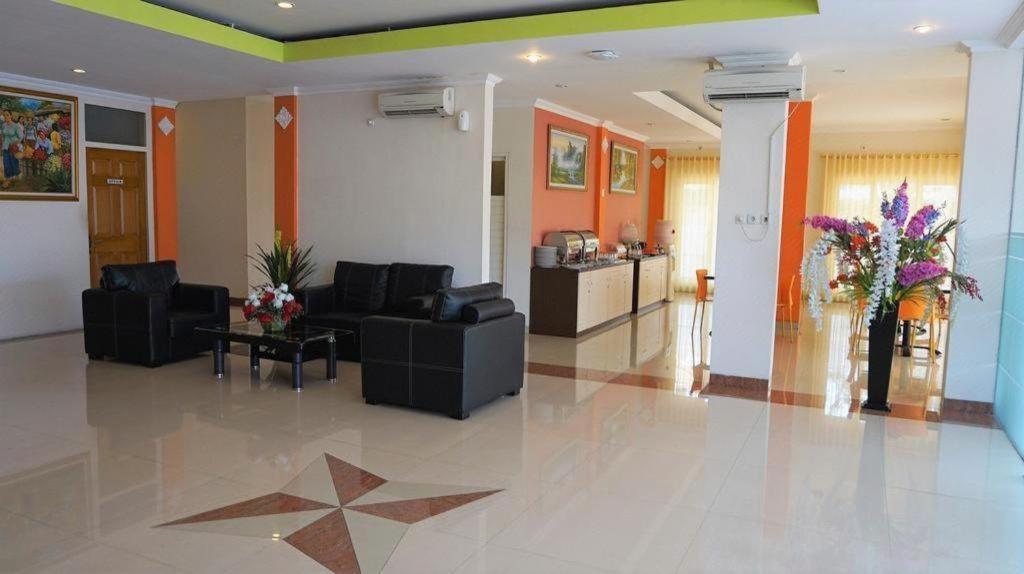 The Kanjeng Hotel 3*