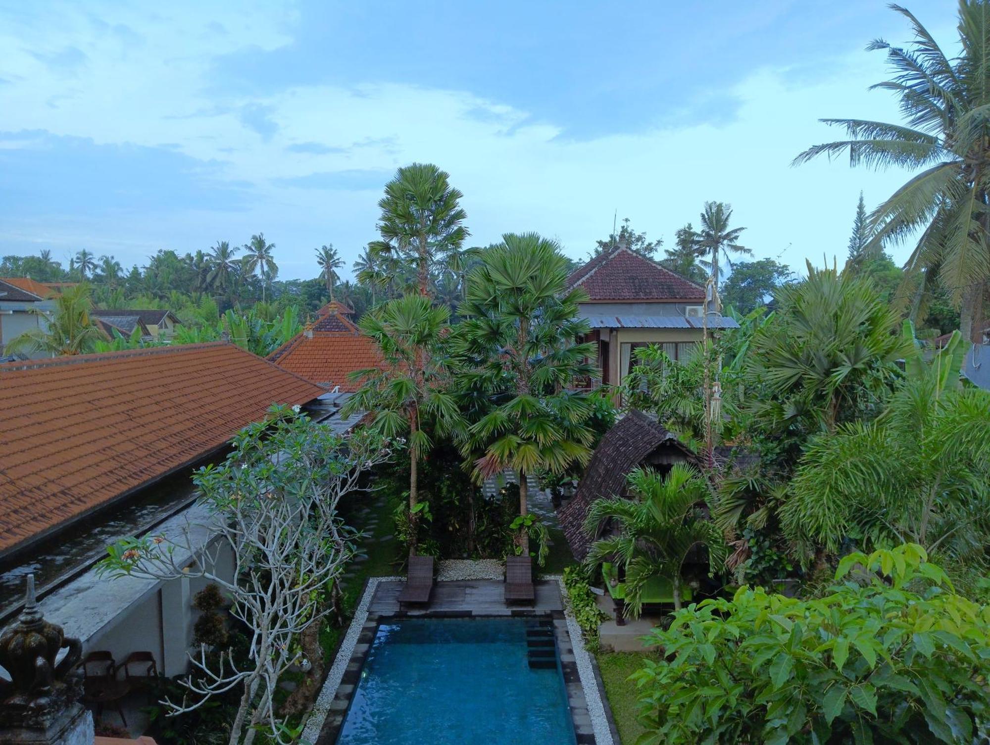 Kama Ayu *