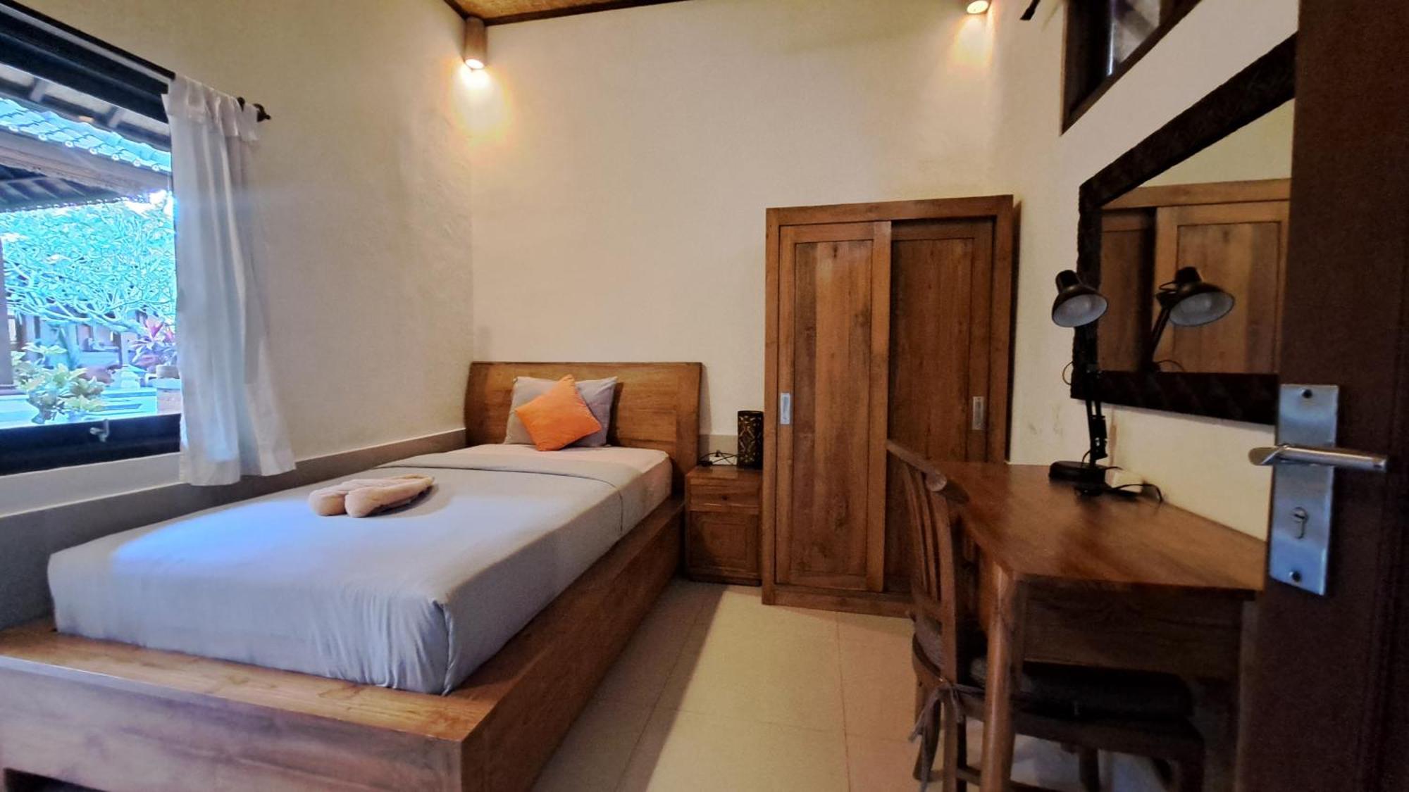 Guest house Sahadewa House