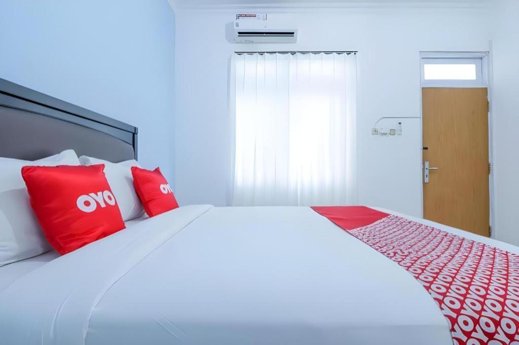 Oyo 1755 De'balcon Near Ngurah Rai Airport Hotel