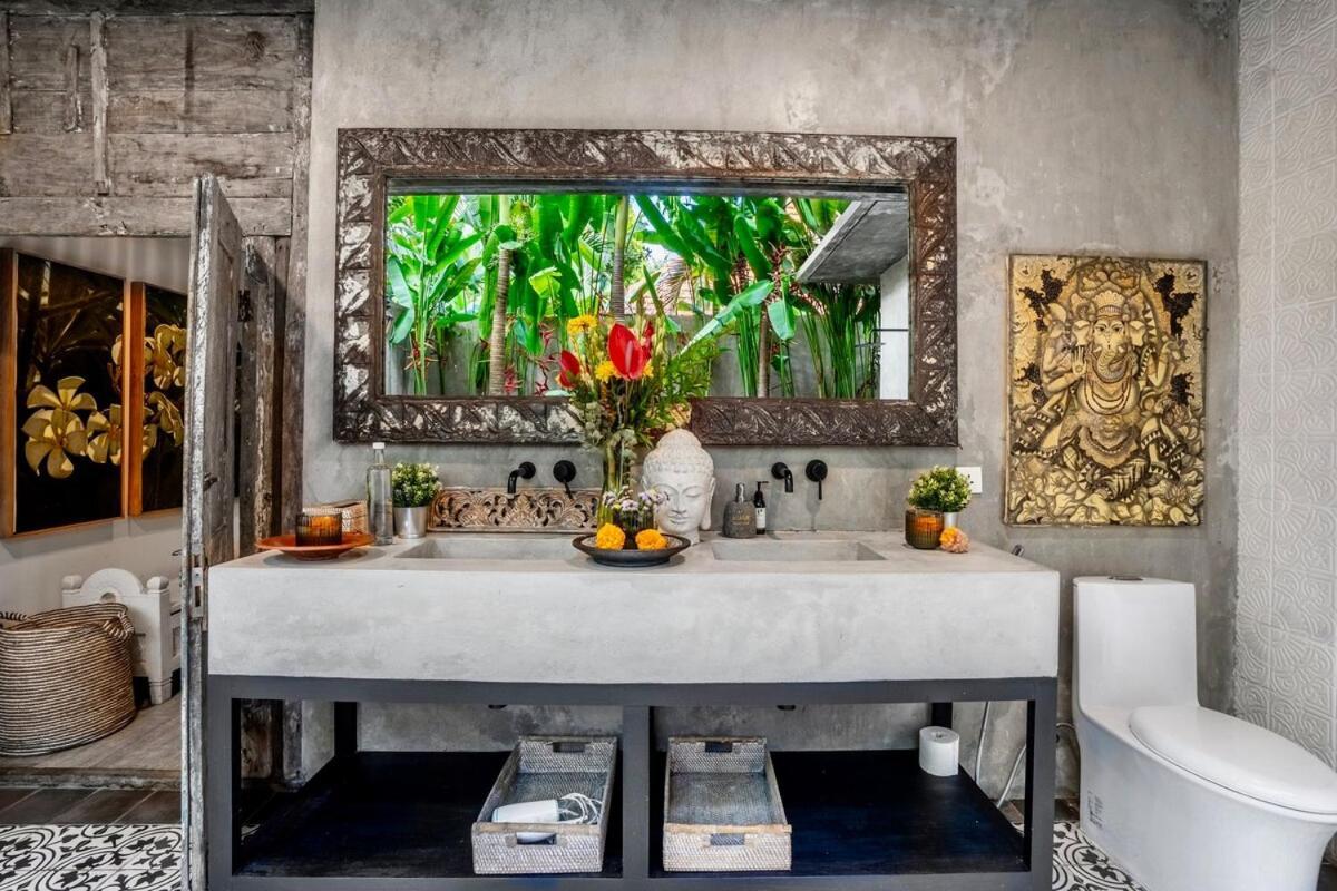 Where Art And Relaxation Meet In Tropical Paradise Villa