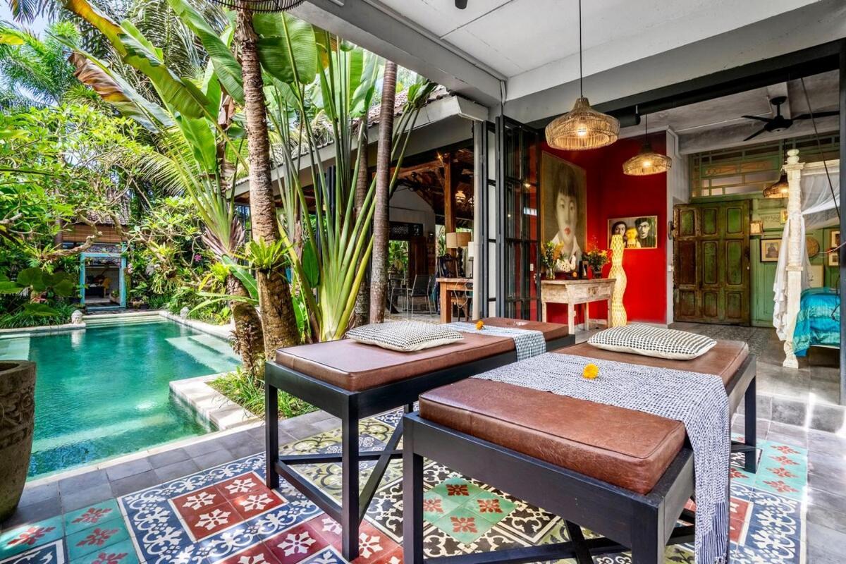 Where Art And Relaxation Meet In Tropical Paradise