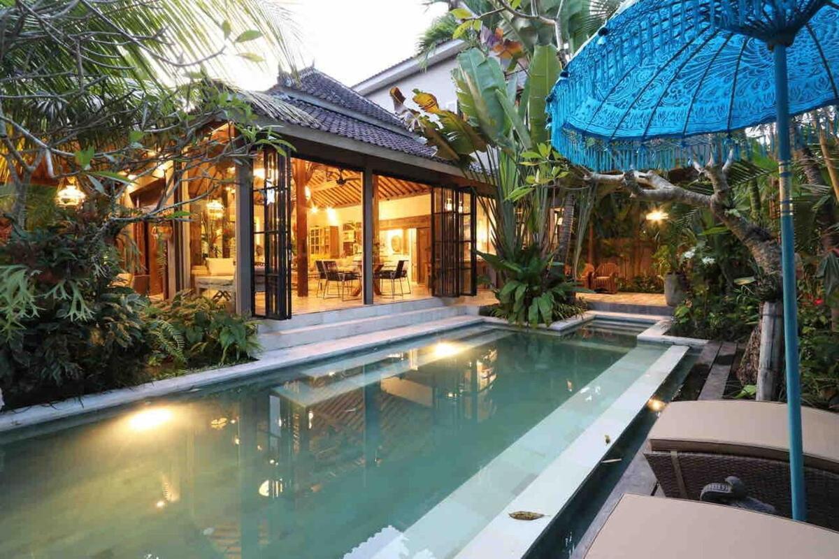 Villa Where Art And Relaxation Meet In Tropical Paradise *