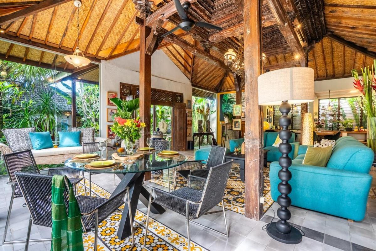 Where Art And Relaxation Meet In Tropical Paradise Villa