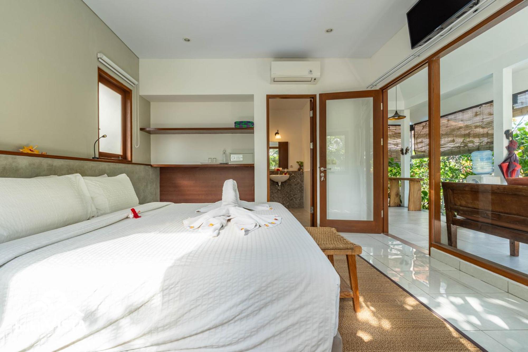 Guest house Rumah Taman Kutuh 3*