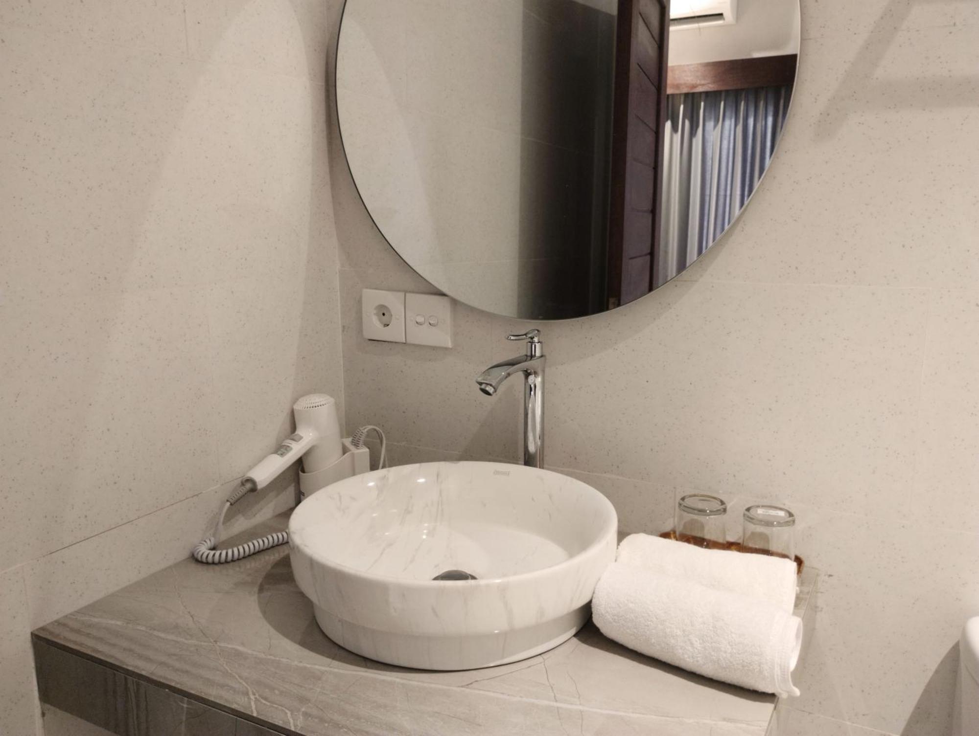 Ayu 2 Guest house