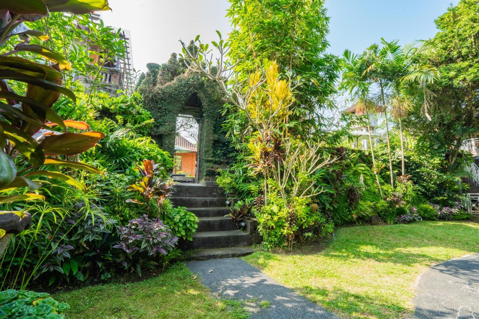 Hotel Mumbul Ubud 3*