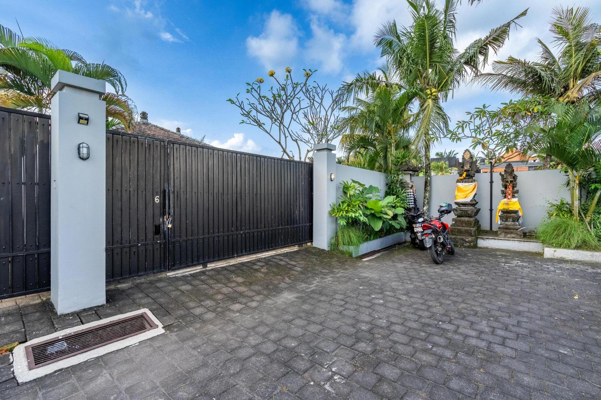Residences 888 - Complex Private With Pools Villa