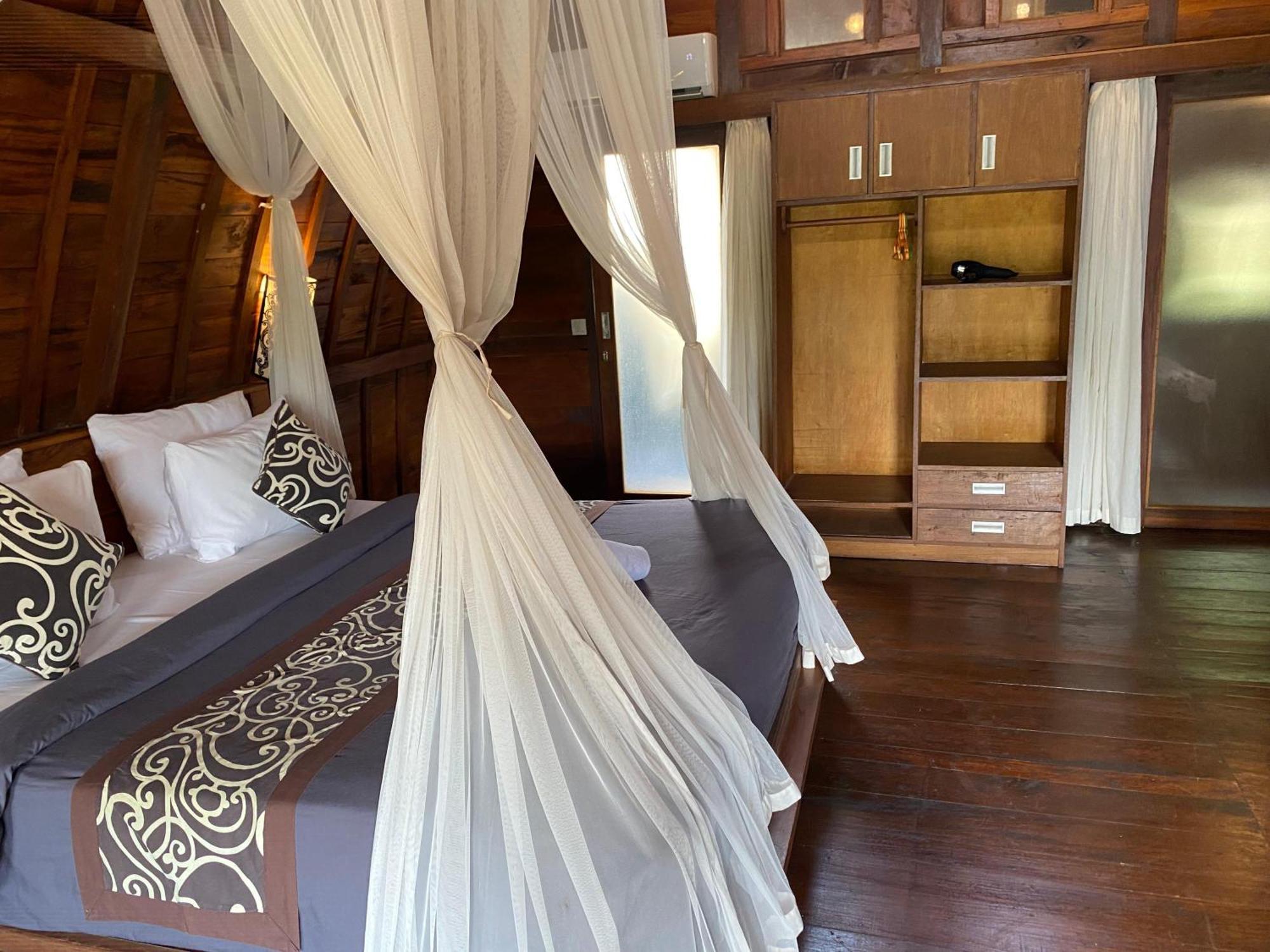 Shivananda Antique By Eps * Ubud (Bali)