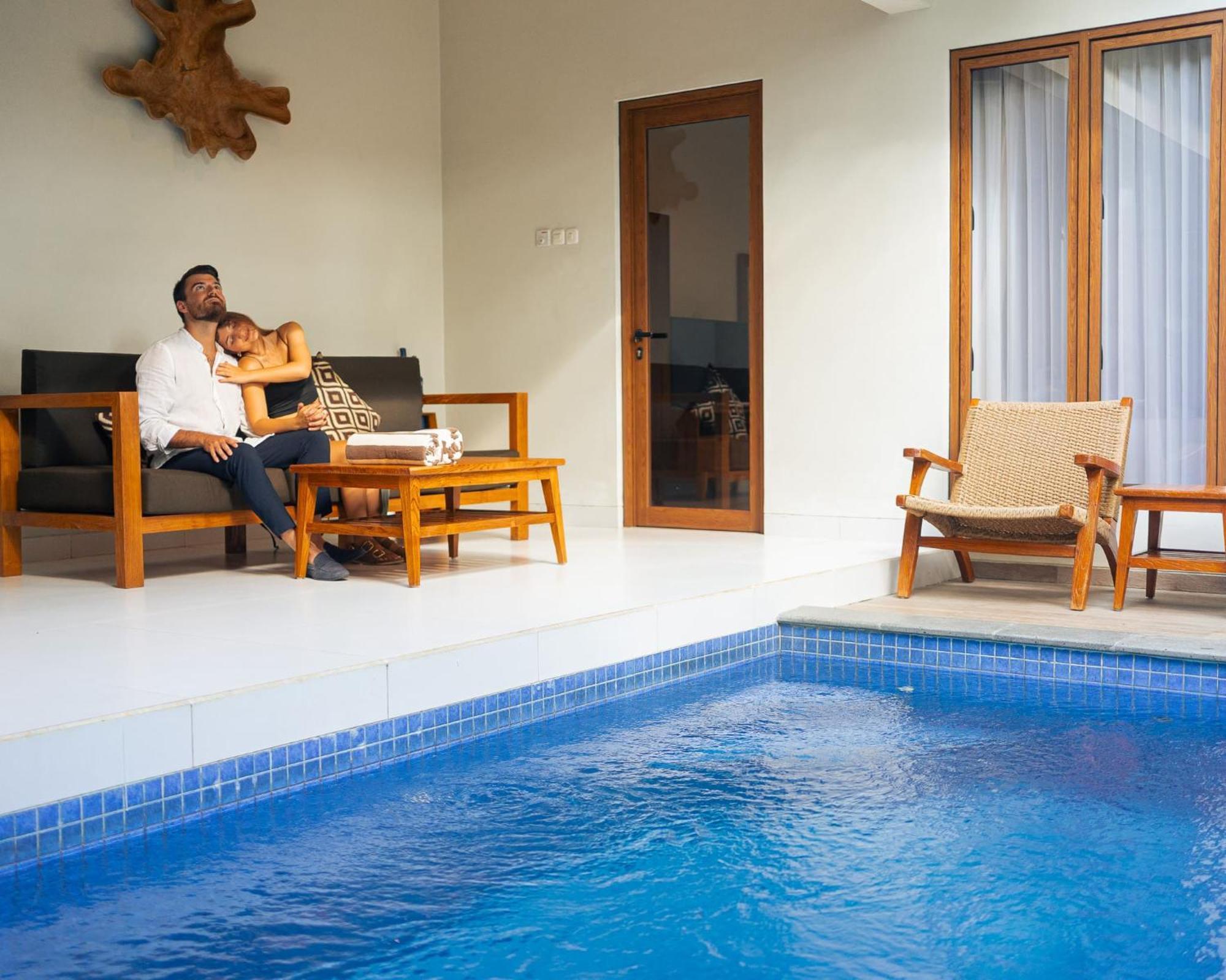 Mahayoga Private Pool And Resto Villa