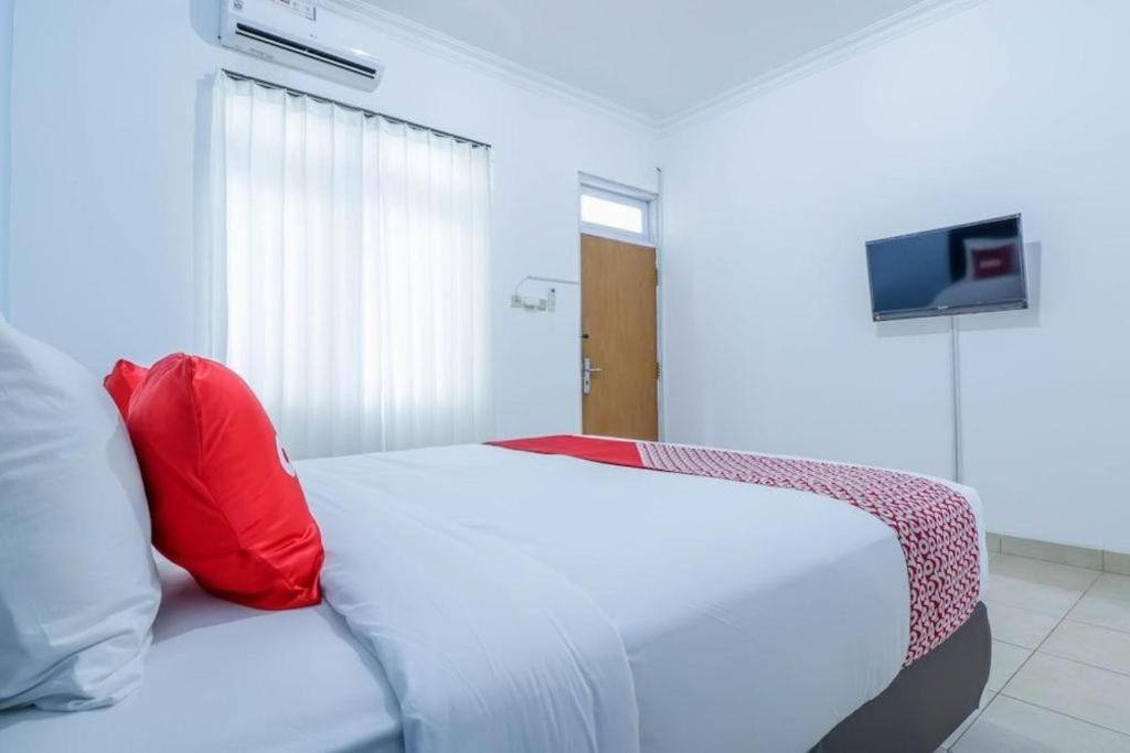 Hotel Oyo 1755 De'balcon Near Ngurah Rai Airport Ubud