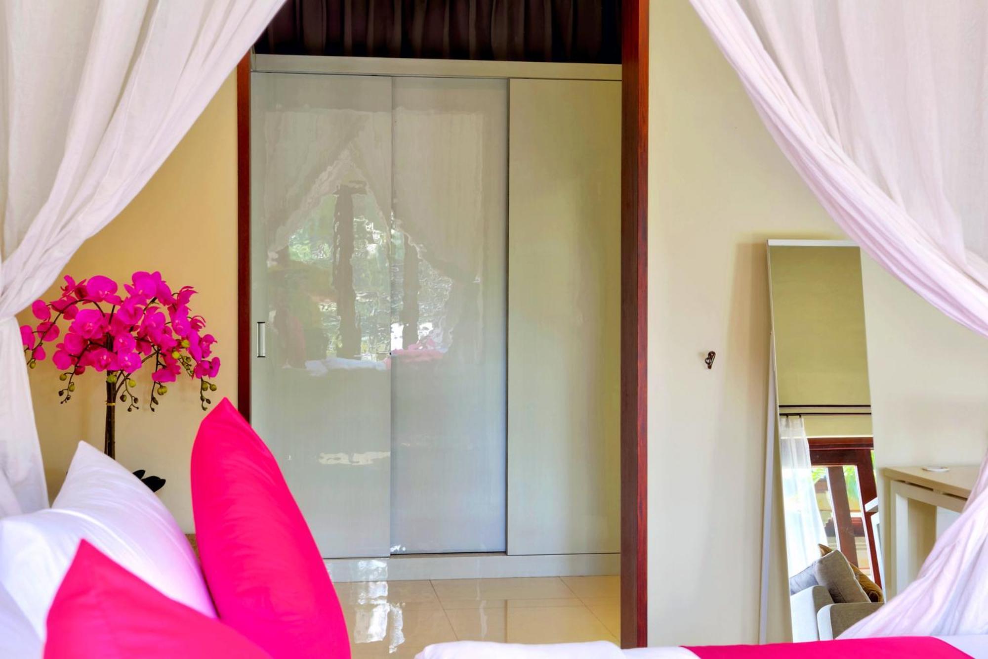 Villa Sari Sasih Hillside By Reccoma