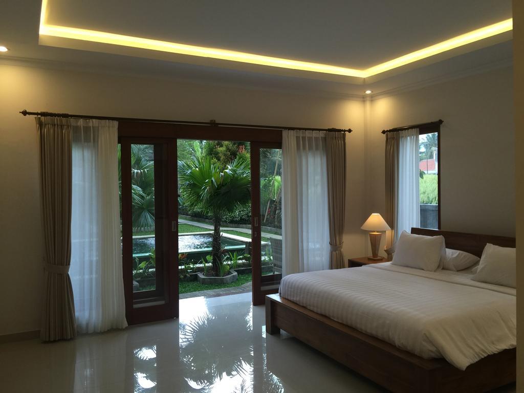 Wates Sari