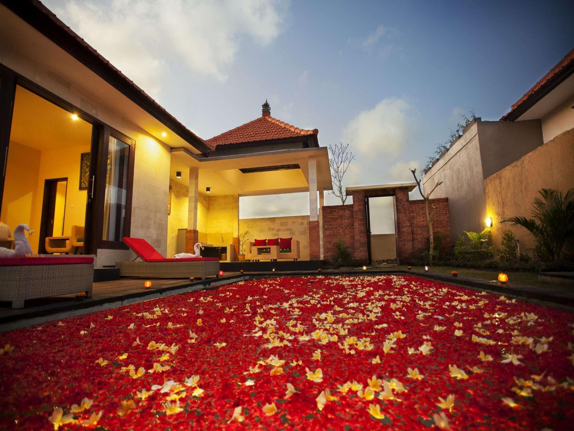 Resort The Sawah & 4*