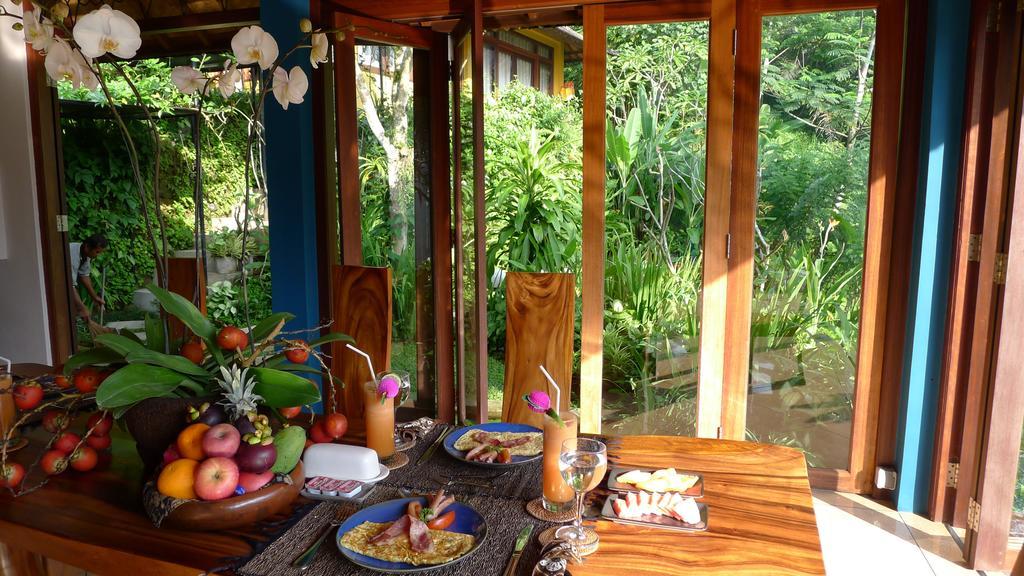 Villa Umah Shanti *