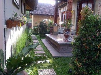 Uma Dewi *