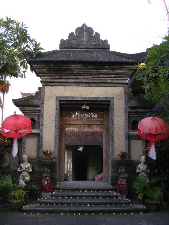 Jalan Jalan & Guest house 4*