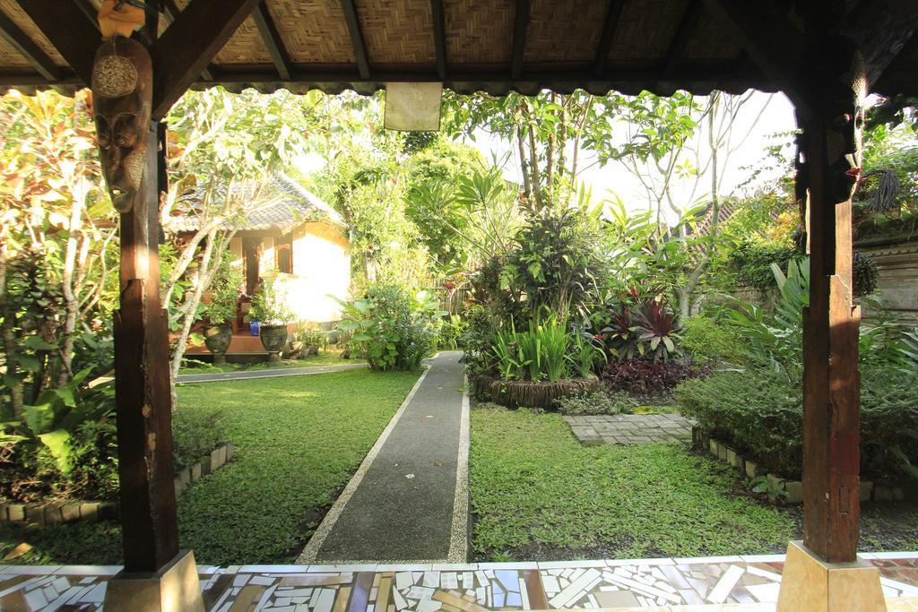 Guest house Gusti Kaler House *