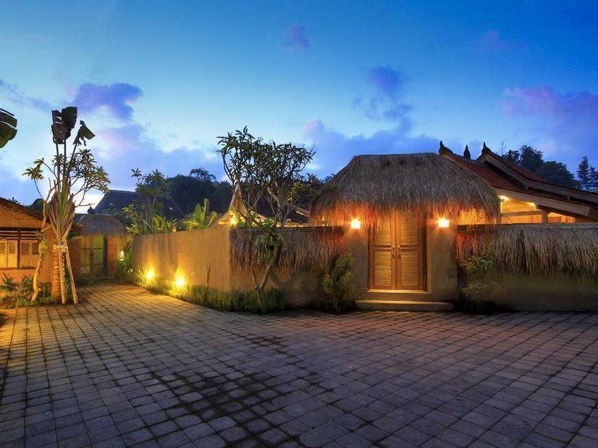 Villa Rumah Tyang