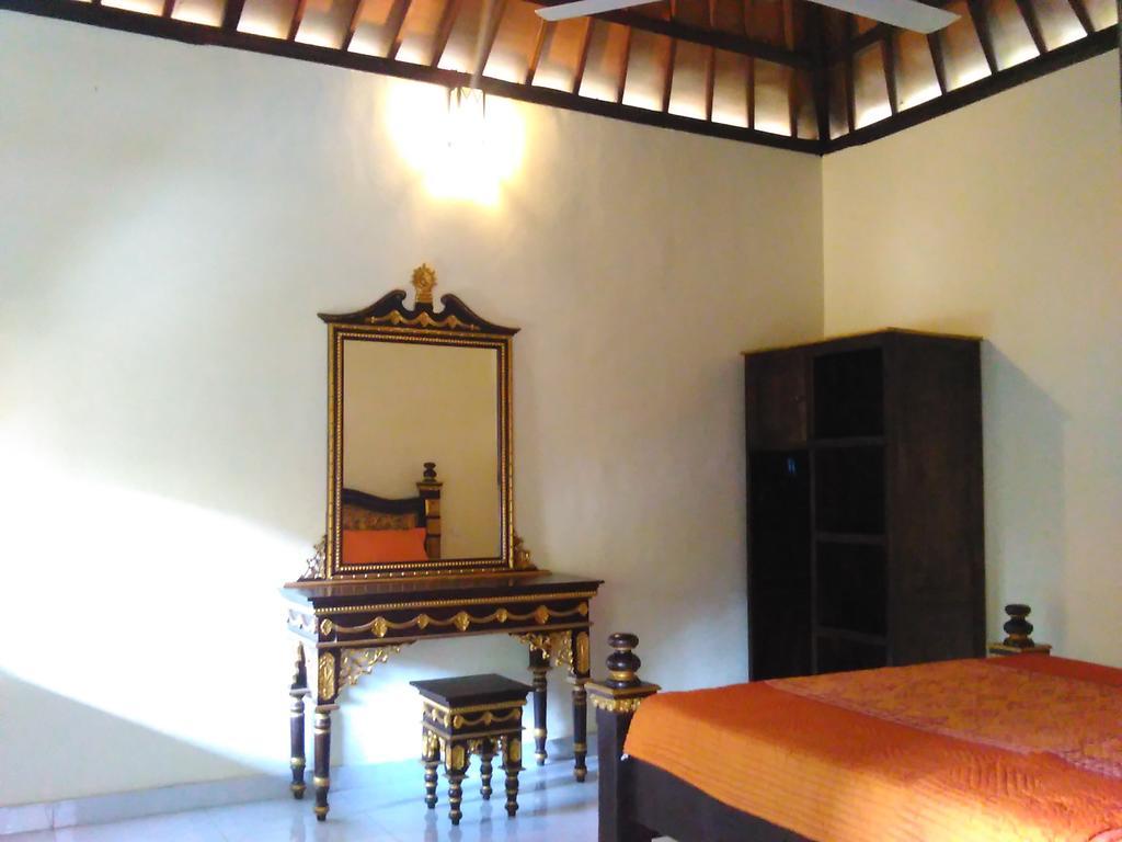 Wisma tamu Puri Asri 2*