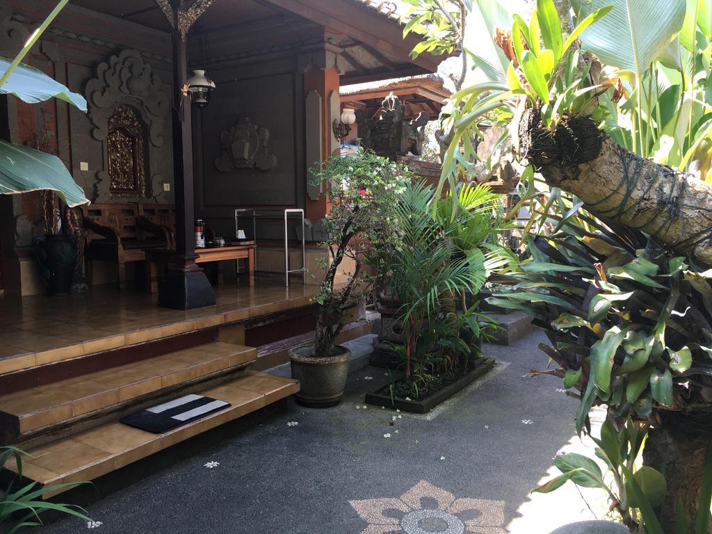 Homestay Bale Bali House *